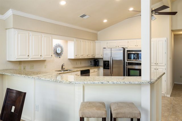 9115 Valley Chapel Lane, Dallas, TX 75220