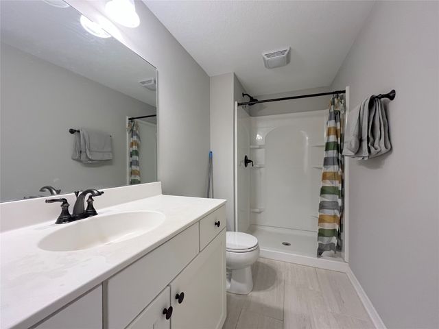 9315 Primo Lane, West Des Moines, IA 50266