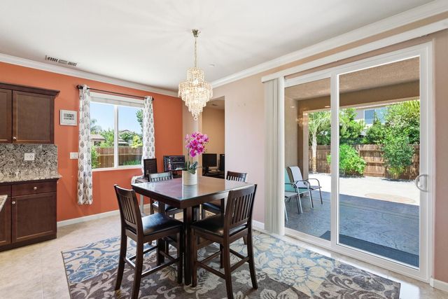 3609 Flint Avenue, Clovis, CA 93619