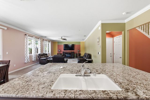 3609 Flint Avenue, Clovis, CA 93619