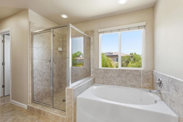 3609 Flint Avenue, Clovis, CA 93619