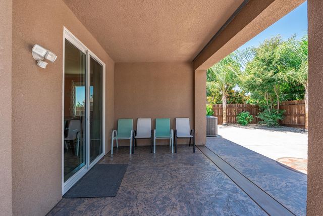 3609 Flint Avenue, Clovis, CA 93619