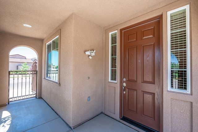 3609 Flint Avenue, Clovis, CA 93619