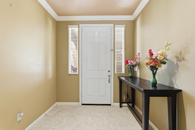 3609 Flint Avenue, Clovis, CA 93619