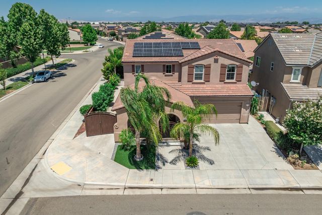 3609 Flint Avenue, Clovis, CA 93619
