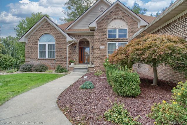 4717 Scots Way, Webster Township, MI 48130