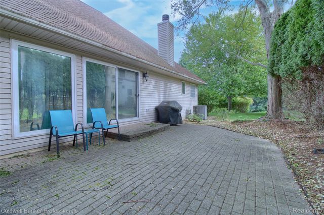 4717 Scots Way, Webster Township, MI 48130