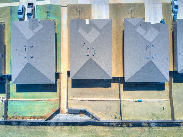 2753 Alice Way, Yukon, OK 73099