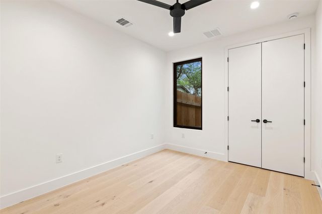 2611 Oak Crest Ave B, Austin, TX 78704