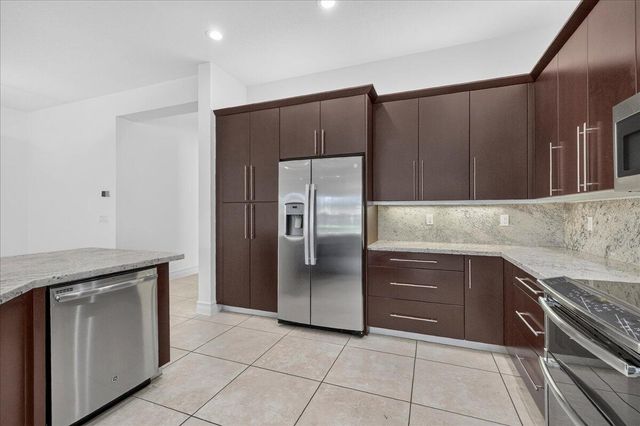 8681 Cathedral Peak Court, Boynton Beach, FL 33473