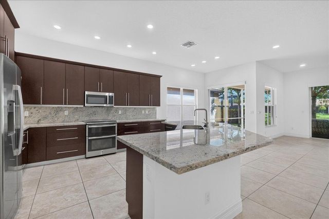 8681 Cathedral Peak Court, Boynton Beach, FL 33473