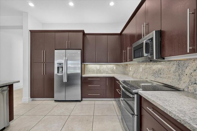 8681 Cathedral Peak Court, Boynton Beach, FL 33473