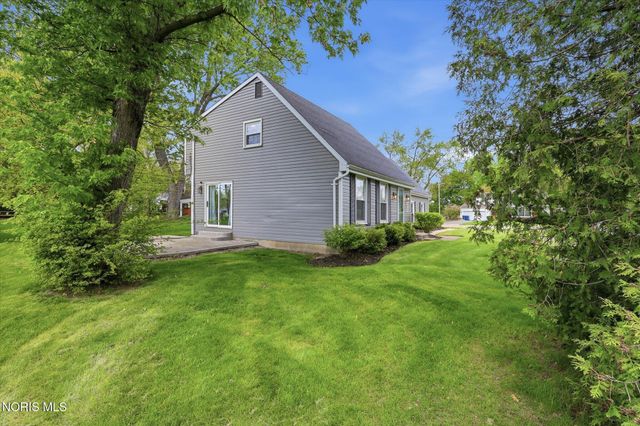 5809 Wakefield Drive, Sylvania, OH 43560
