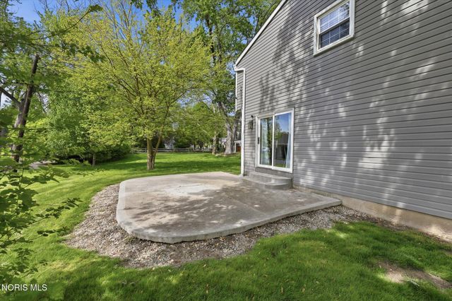 5809 Wakefield Drive, Sylvania, OH 43560