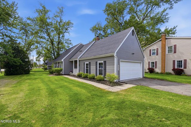 5809 Wakefield Drive, Sylvania, OH 43560