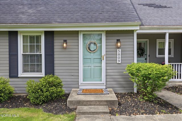 5809 Wakefield Drive, Sylvania, OH 43560
