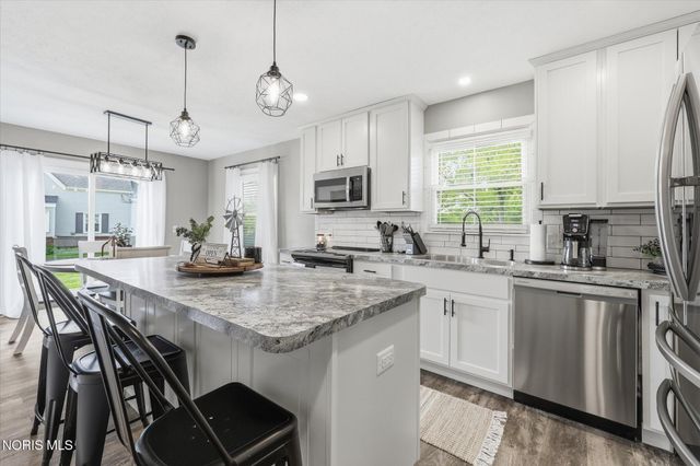 5809 Wakefield Drive, Sylvania, OH 43560