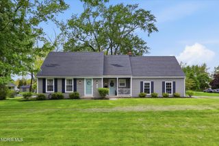 5809 Wakefield Drive, Sylvania, OH 43560