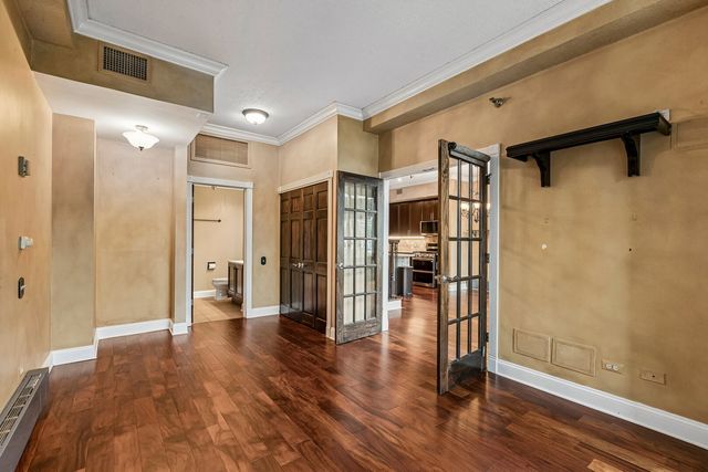 600 N KINGSBURY Street 101, Chicago, IL 60654
