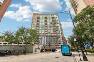 600 N KINGSBURY Street 101, Chicago, IL 60654