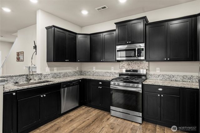 3327 Hydra Street NE, Lacey, WA 98516