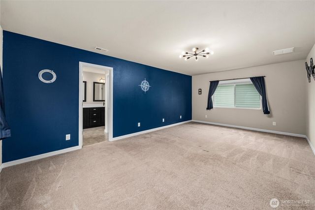 3327 Hydra Street NE, Lacey, WA 98516