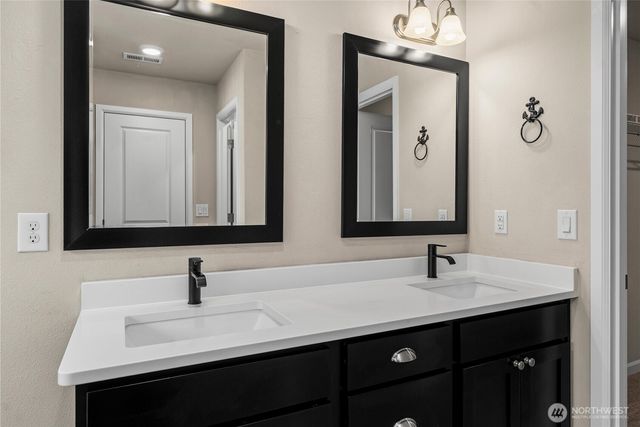 3327 Hydra Street NE, Lacey, WA 98516