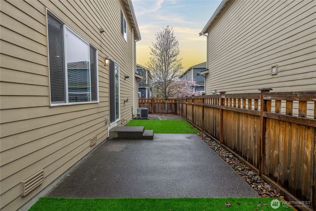 3327 Hydra Street NE, Lacey, WA 98516