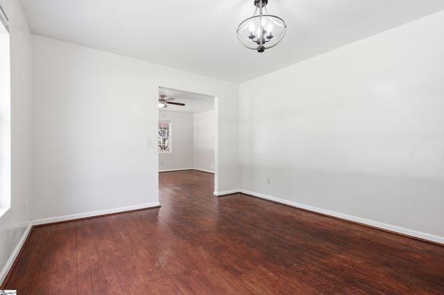 421 Hotrod Lane, Walhalla, SC 29691