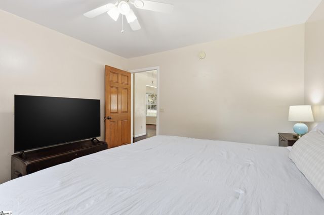 421 Hotrod Lane, Walhalla, SC 29691