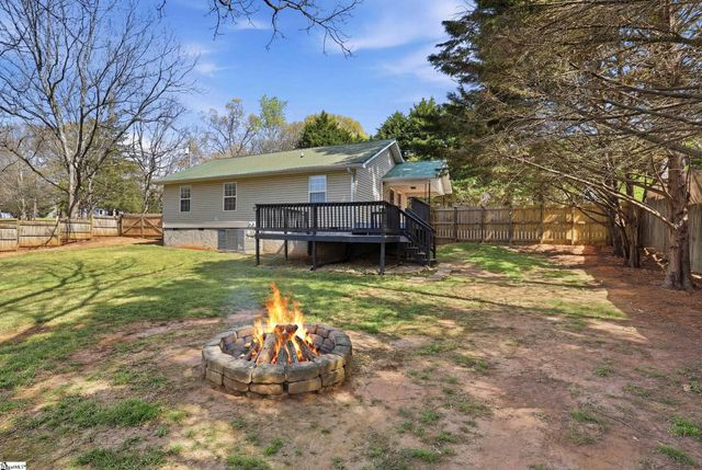 421 Hotrod Lane, Walhalla, SC 29691