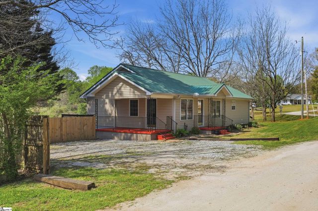 421 Hotrod Lane, Walhalla, SC 29691