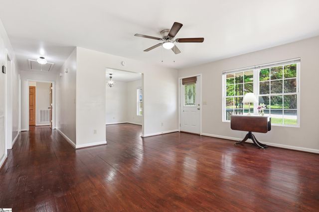 421 Hotrod Lane, Walhalla, SC 29691