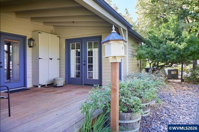 3367 NW Walnut Bl, Corvallis, OR 97330
