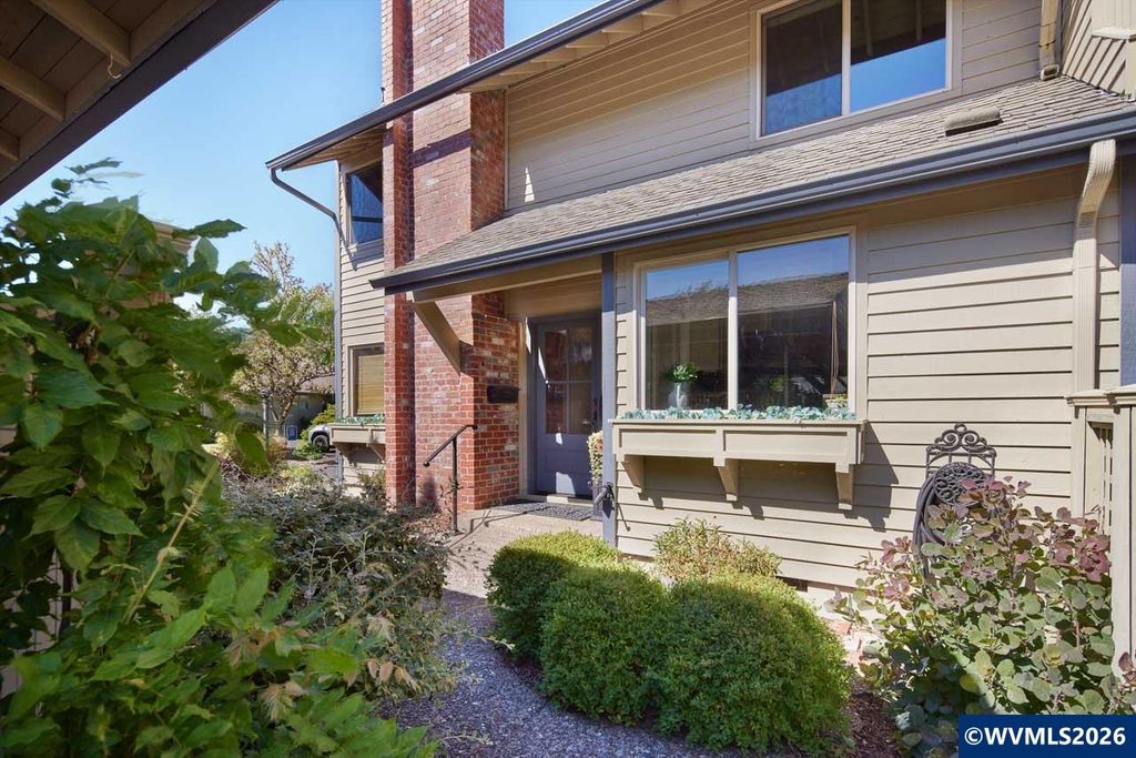 3367 NW Walnut Bl, Corvallis, OR 97330