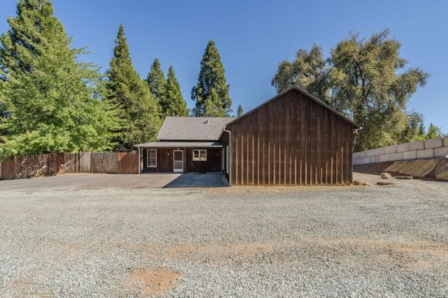 19555 State Highway 88, Pine Grove, CA 95665