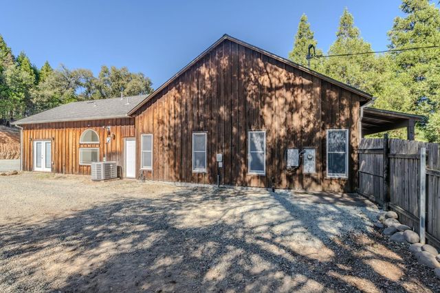 19555 State Highway 88, Pine Grove, CA 95665