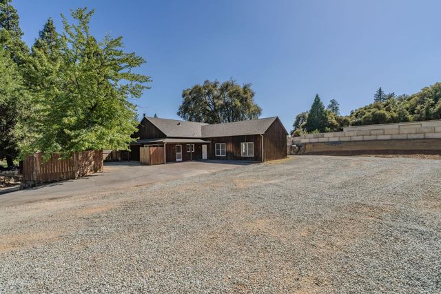 19555 State Highway 88, Pine Grove, CA 95665