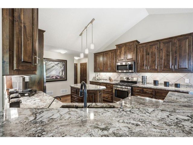 11825 Erskin Circle, Blaine, MN 55449