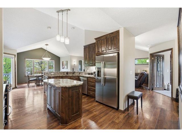 11825 Erskin Circle, Blaine, MN 55449