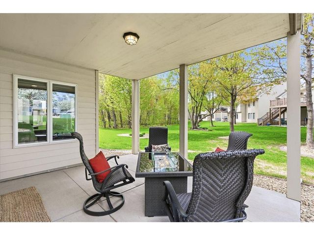 11825 Erskin Circle, Blaine, MN 55449