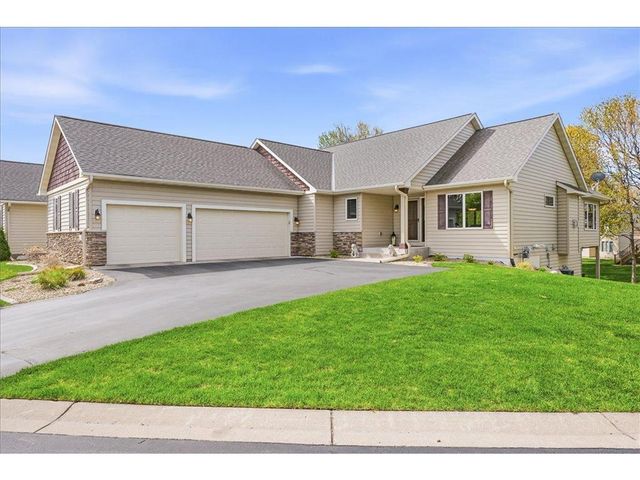 11825 Erskin Circle, Blaine, MN 55449