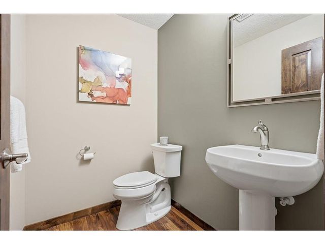 11825 Erskin Circle, Blaine, MN 55449