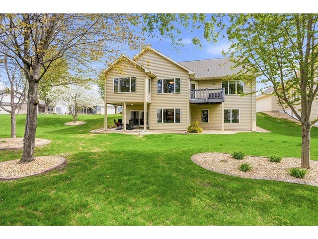 11825 Erskin Circle, Blaine, MN 55449