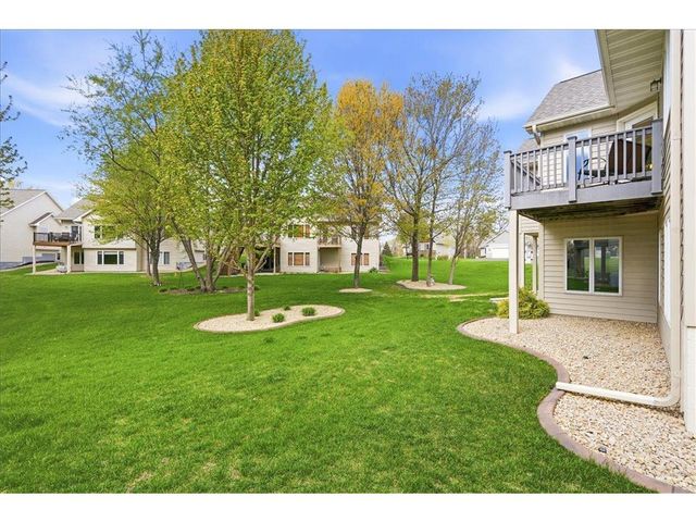 11825 Erskin Circle, Blaine, MN 55449
