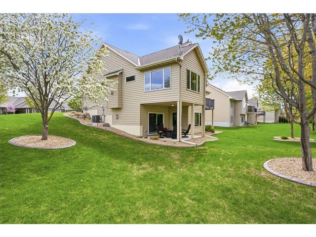 11825 Erskin Circle, Blaine, MN 55449