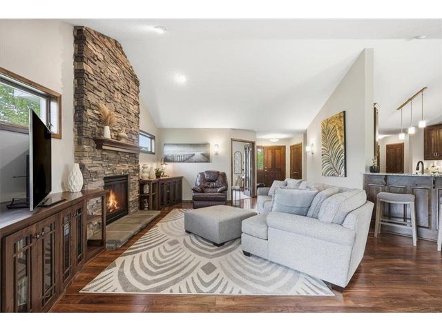 11825 Erskin Circle, Blaine, MN 55449