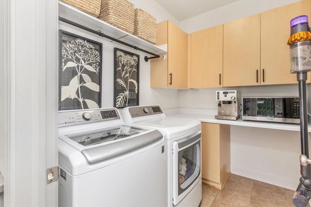 3915 154th Court, Urbandale, IA 50323