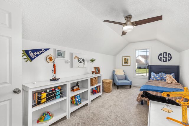 3915 154th Court, Urbandale, IA 50323