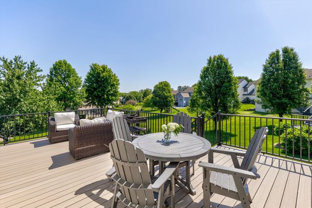 3915 154th Court, Urbandale, IA 50323